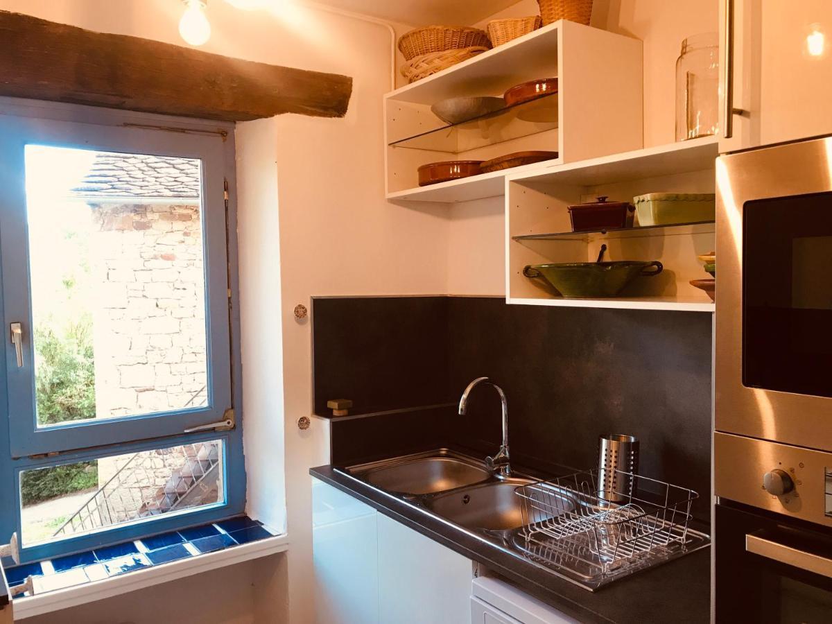 Maison De Famille Et D'Ami-E-S Valady Eksteriør billede