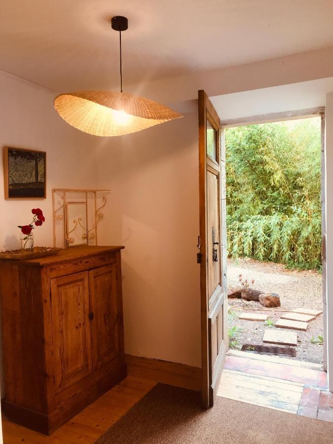 Maison De Famille Et D'Ami-E-S Valady Eksteriør billede